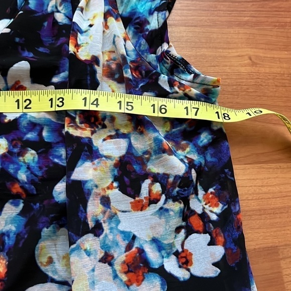 Worthington women’s capped sleeve floral print top V-neck Size Small Petite - Picture 7 of 10